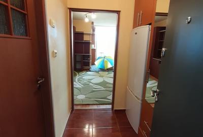 Garsonieră decomandată în Decebal - 5