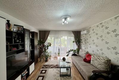 Apartament cu 4 camere decomandat în Chișoda - 1
