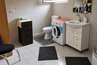 Casă cu 2 camere cu Teren 601 Mp în Central