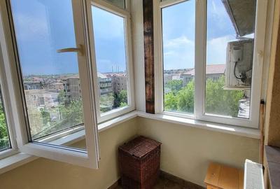Apartament cu 2 camere decomandat în Girocului