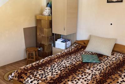 Casă cu 5 camere cu Teren 308 Mp în Central - 2