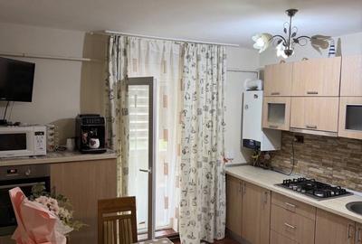 Apartament cu 2 camere decomandat în Carpați 2