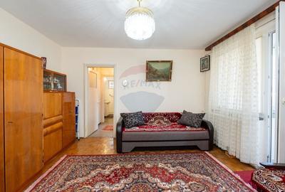 Apartament cu 2 camere semidecomandat, mobilat în Calea București
