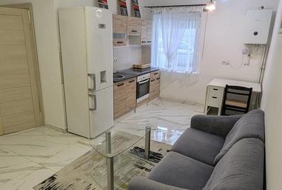 Apartament cu 2 camere decomandat în 22 Decembrie 1989 - 2