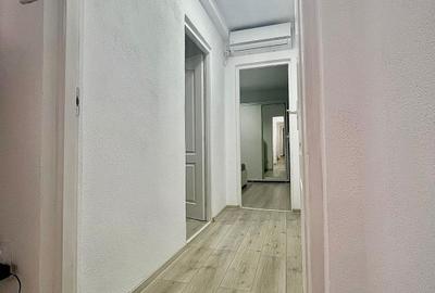 Apartament cu 3 camere semidecomandat în Dacia