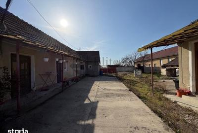 Casă cu 5 camere cu Teren 2195 Mp în Sânmartin