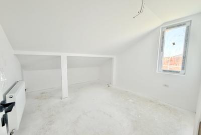 Duplex cu 5 camere cu Canalizare în Moșnița Nouă - 11