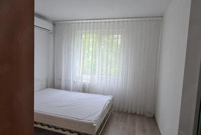 Apartament cu 3 camere decomandat în Drumul Taberei - 2