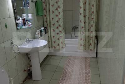 Casă cu 6 camere cu Teren 1500 Mp în Central