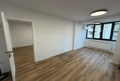 Spațiu comercial, de 90 mp, în Central - 2
