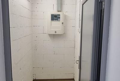 Spațiu comercial, de 2,700 mp, în Central