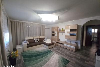 Casă cu 5 camere cu Teren 900 Mp în Central - 3