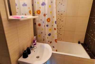 Apartament cu 3 camere decomandat în Spitalul Județean - 4
