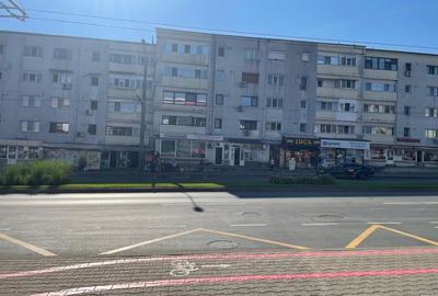 Spațiu comercial, de 300 mp, în Central - 1