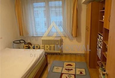 Apartament cu 5 camere în Traian - 2