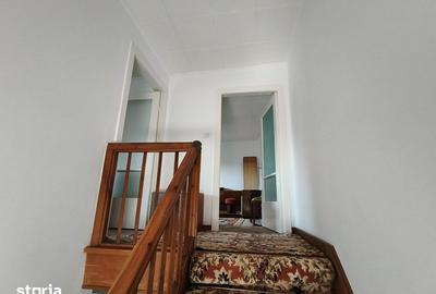 Casă cu 3 camere cu Teren 213 Mp în Central
