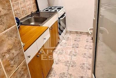 Apartament cu 2 camere semidecomandat în Confecții - 1