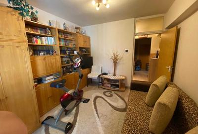 Apartament cu 3 camere decomandat în Tudor - 1