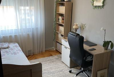 Apartament cu 3 camere decomandat în Cetate - 2
