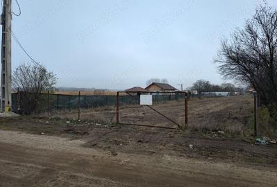 Teren de 1250 mp, în Nanov
