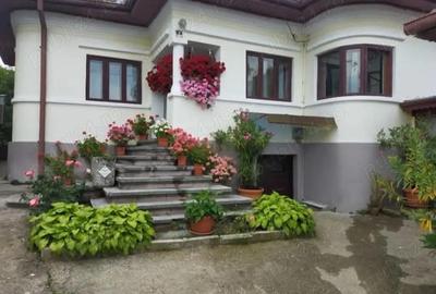Casă cu Teren 1300 Mp în Goranu - 2