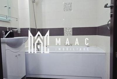 Apartament cu 3 camere semidecomandat în Calea Dumbrăvii