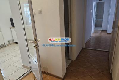 Apartament cu 3 camere decomandat în Micro 12 - 8