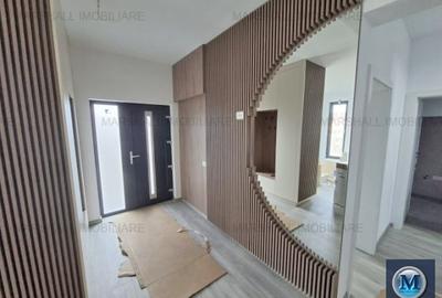 Casă cu 4 camere cu Teren 300 Mp în Păulești - 2