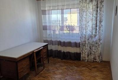 Apartament cu 4 camere în Mărăști