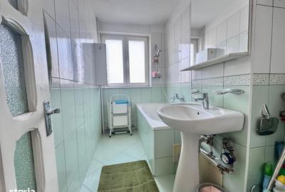 Apartament cu 3 camere decomandat în Orizont
