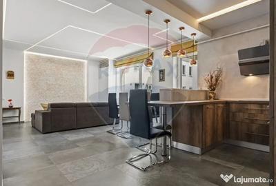 Apartament cu 2 camere semidecomandat în Centrul Civic
