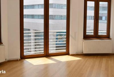 Apartament cu 4 camere în Calea Victoriei