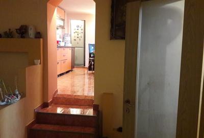 Apartament cu 5 camere semidecomandat, mobilat în Central - 8