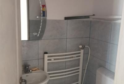 Apartament cu 3 camere decomandat în Central - 8