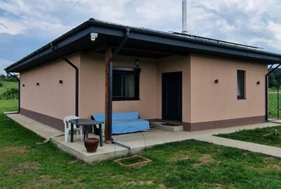 Casă cu 3 camere în Exterior Vest - 1