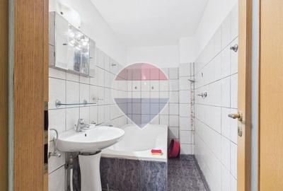 Apartament cu 3 camere decomandat în 13 Septembrie - 6