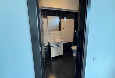 Spațiu comercial, de 50 mp, în Central