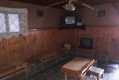 Casă cu 6 camere cu Teren 1000 Mp în Hotărani - 6