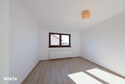 Casă cu 4 camere cu Teren 500 Mp în Est - 9