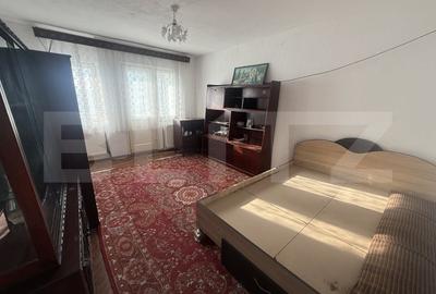 Garsonieră decomandată, mobilată în Micro 3