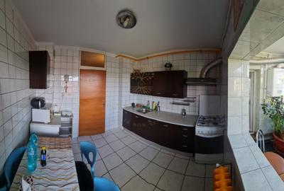 Apartament cu 2 camere decomandat, mobilat în Apusului - 3