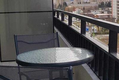 Apartament cu 2 camere decomandat în Tractorul - 4