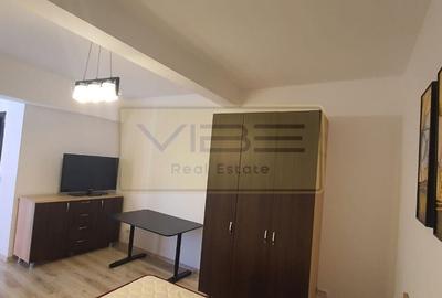 Garsonieră decomandată în Central