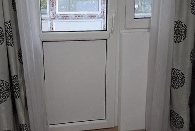 Apartament cu 3 camere semidecomandat în Micro 6