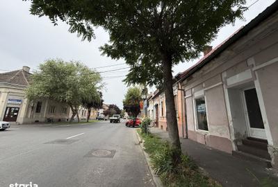 Spațiu comercial, de 55 mp, în Central