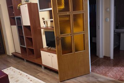 Apartament cu 2 camere circular în Tomis IV