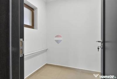 Casă cu 7 camere cu Teren 437 Mp în Livada