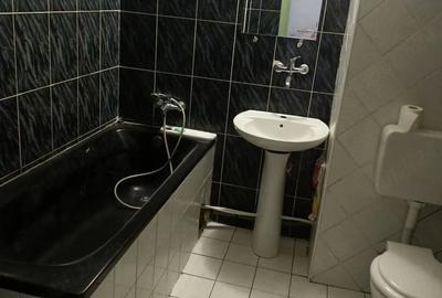 Garsonieră decomandată în Central - 1