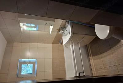 Apartament cu 2 camere decomandat în Apărătorii Patriei