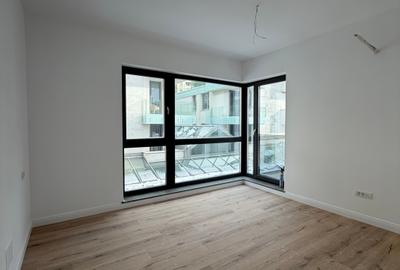 Spațiu comercial, de 200 mp, în P-ța Muncii - 10